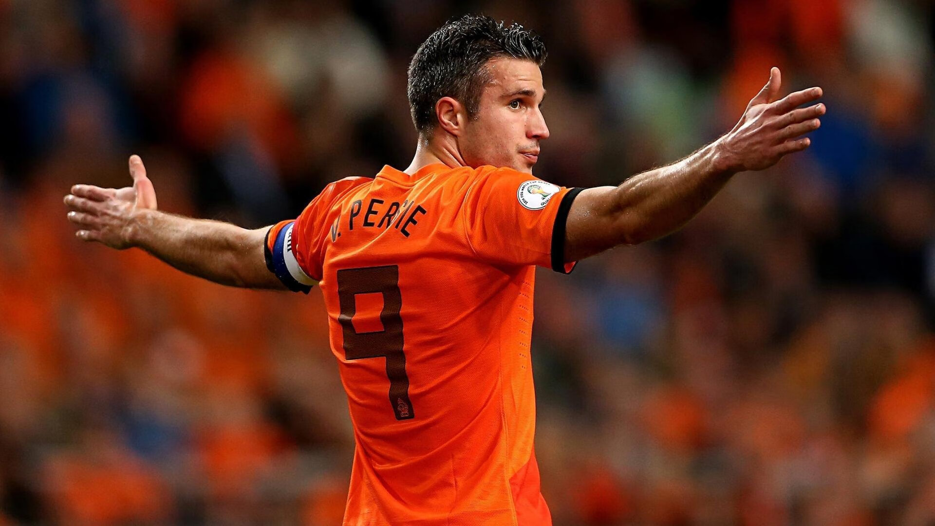 传承与创新：某球队百年荣耀的故事，足球传承宣言